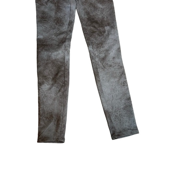 We The Free Free People Gray Tone Faux Suede Look Straight Leg Pant NWT Sz. 25 - Picture 2 of 15